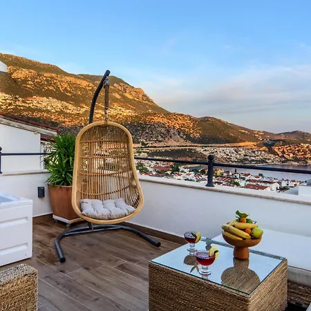 Istanblue Kalkan كاس
