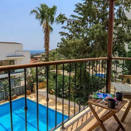 Istanblue Kalkan Vila *